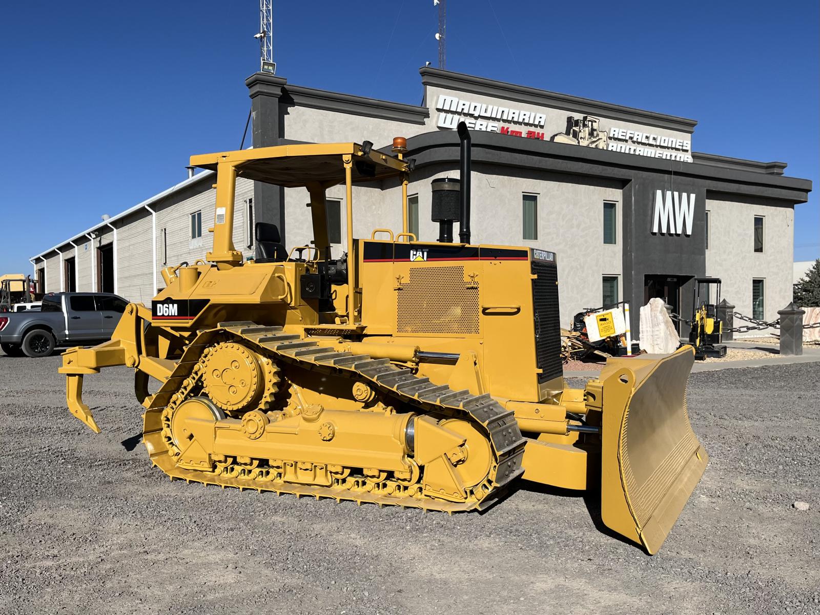 CATERPILLAR D6M